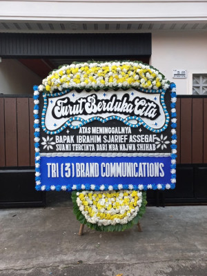 Papan Bunga Duka di Banyumurni